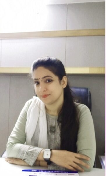 Dr Ayesha Parveen (Best Physiotherapist in Mayur vihar Phase, New Ashok Nagar)