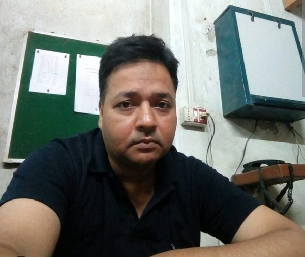 Dr Ragheeb (Physiotherapist at home in Okhla, South Delhi ,Noida, Greater Noida, Faridabad,Badarpur,okhla ,Saheen Bagh, New Friends colony, Jamia,Lajpat Nagar,Batla House.)